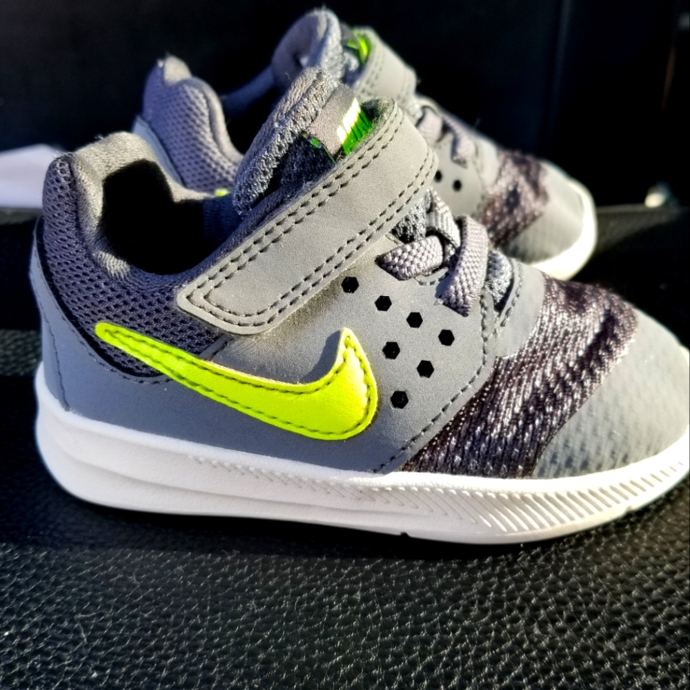 Nikes ||Toddler size 6c